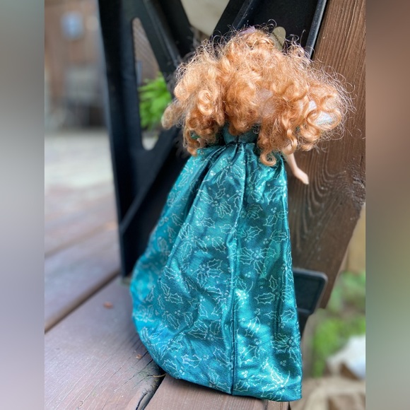 Green Eyed Redhead Barbie in Christmas Holly Gown - Picture 7 of 10